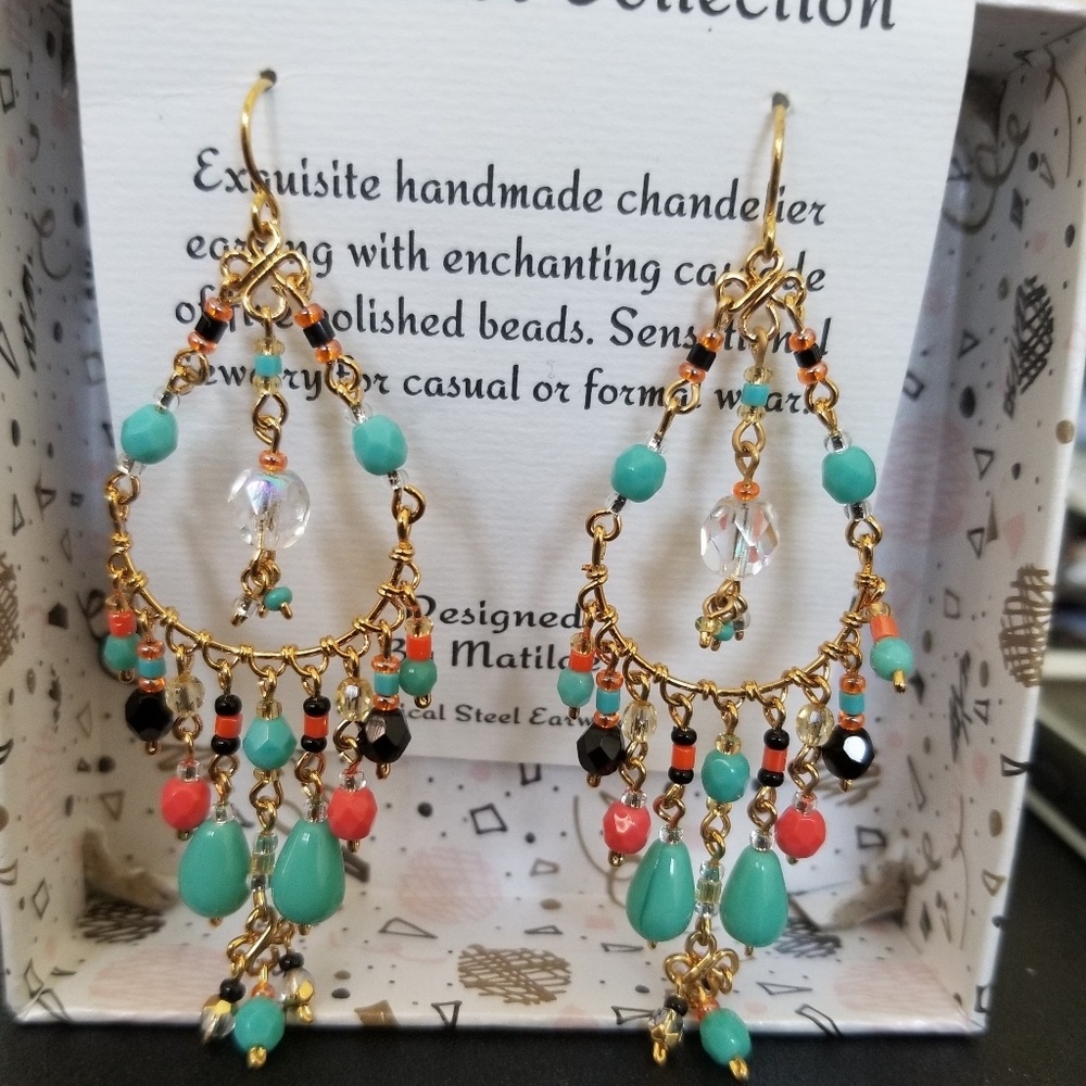 SOLD🚫🚫🚫 Elegant Chandelier Boho Chic Earrings